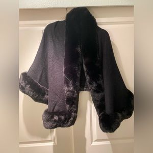 Nearly New - Adrienne Vittadini Knit & Faux Fur black cape, worn once